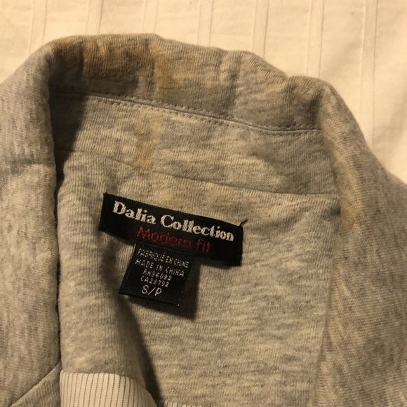 Grey suit jacket. Small. Dalia collection - Picture 3 of 3